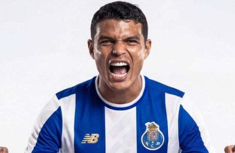 Thiago Silva foi anunciado como reforço do Porto - Divulgação/FC Porto